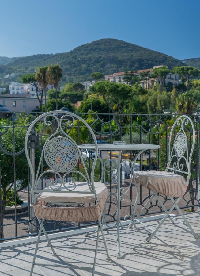 Alloggio Nuovissimo Al Centro E Rilassante Ischia Extérieur photo