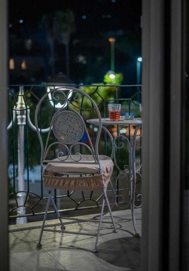 Alloggio Nuovissimo Al Centro E Rilassante Ischia Extérieur photo